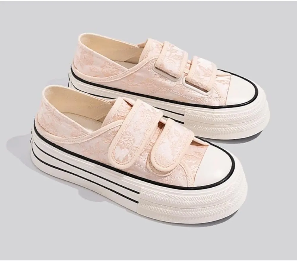 Cutecore Shoes Kawaii Canvas Sneakers Casual Tennis Gym Fitness Outdoor Hiking Comfortable Chunky Platform for Women Y2K Trendy Preppy Back to School Gift for Girls Granddaughter in Campus