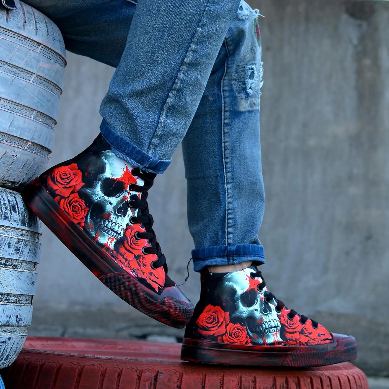 Gothic Skull Shoes for Women Fashion Sneakers Men's Hand-Painted Graffiti Shoes Punk Cosplay Hip Hop Teen Boys Girls Student Casual Walking Streetwear
