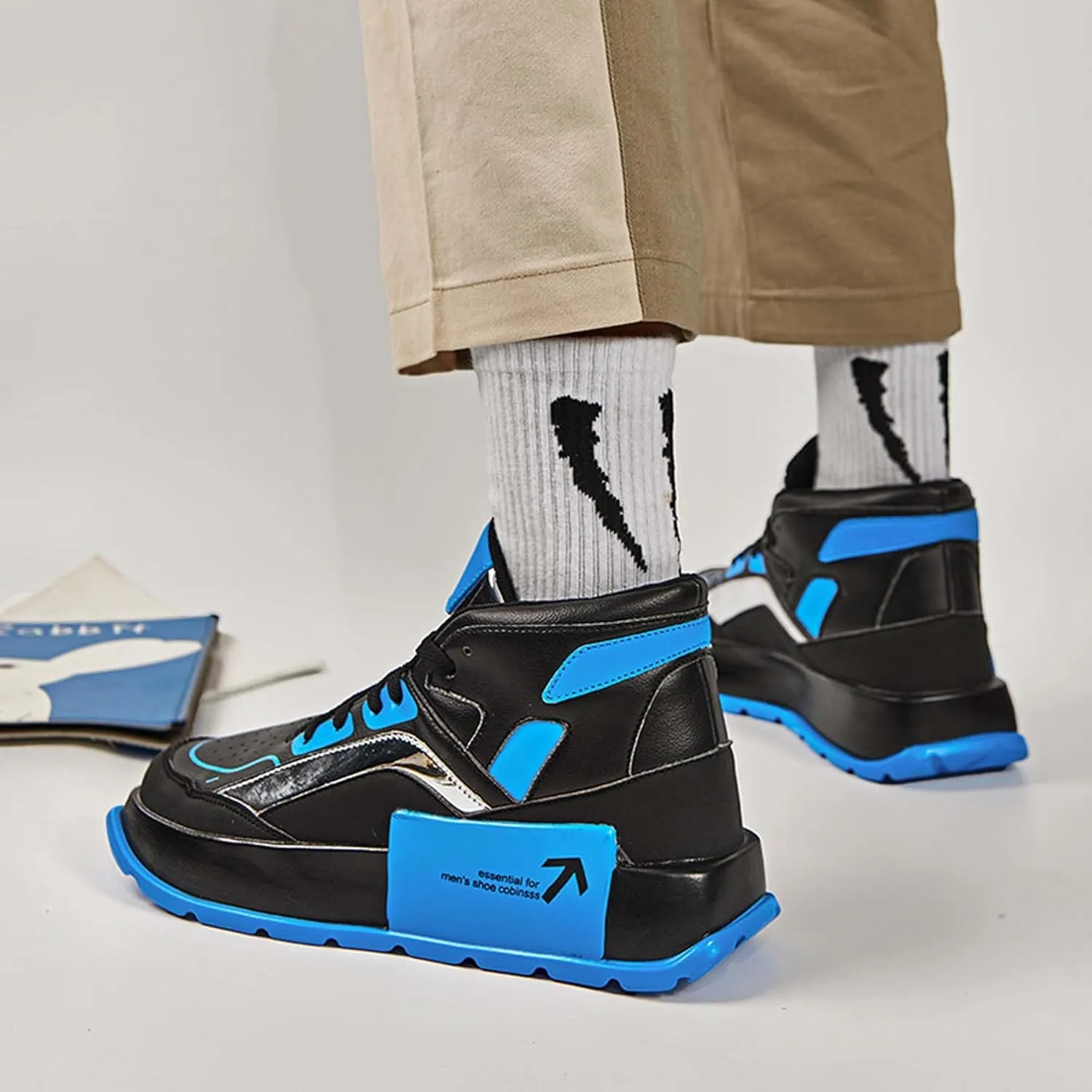 Men's High Top Skateboarding Shoes Fashion Sneakers Comfortable Thick Bottom Running Shoes Urban Casual Street Motorcycle Boots