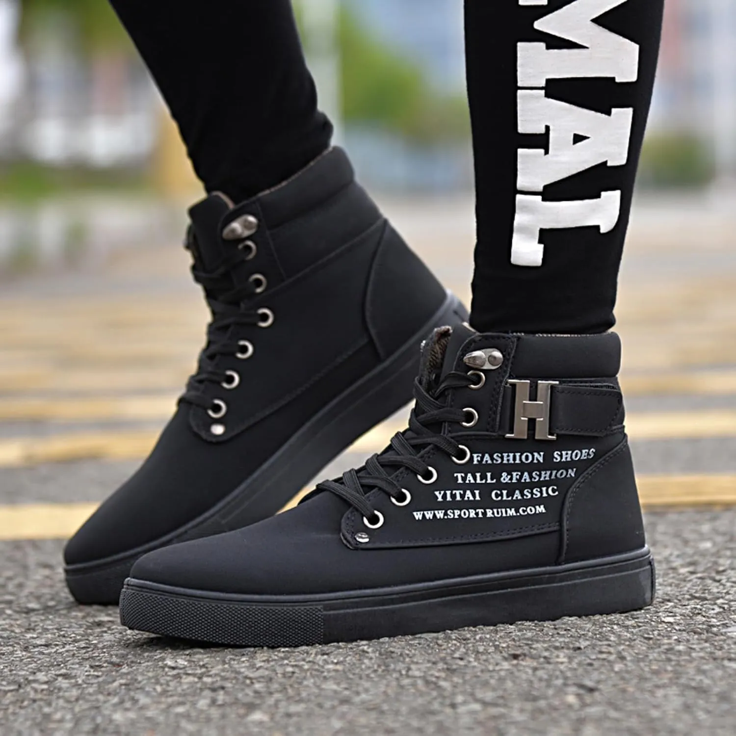 Men's High Top Sneakers Trendy Casual Canvas Sneakers for Men Lace Up Lightweight Walking Shoes British Style Skate Shoes