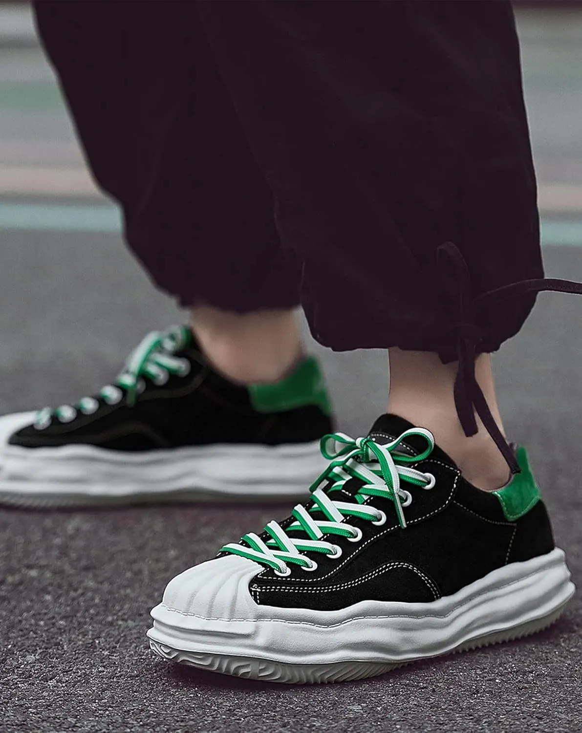 Niepce Inc Streetwear Fashion Low Top Sneakers for Men