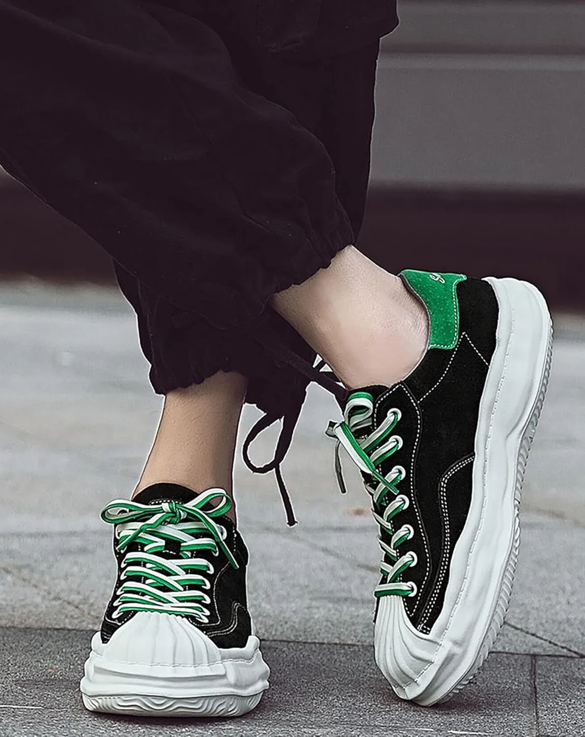 Niepce Inc Streetwear Fashion Low Top Sneakers for Men