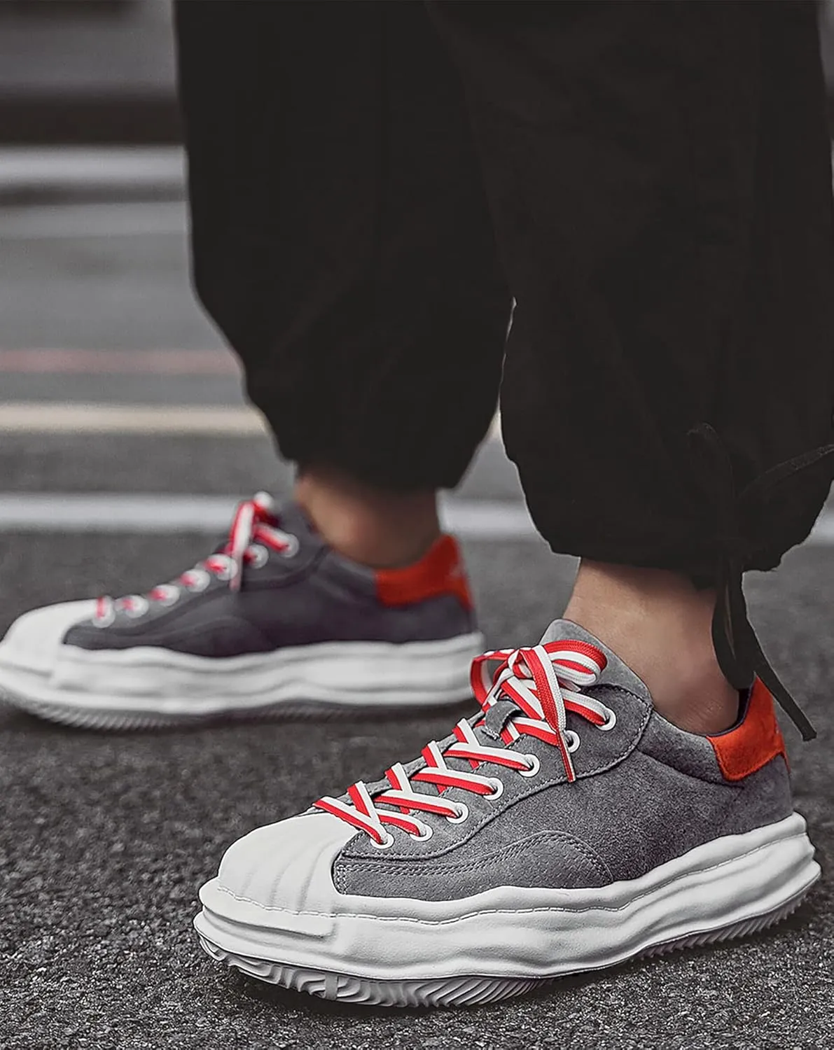 Niepce Inc Streetwear Fashion Low Top Sneakers for Men