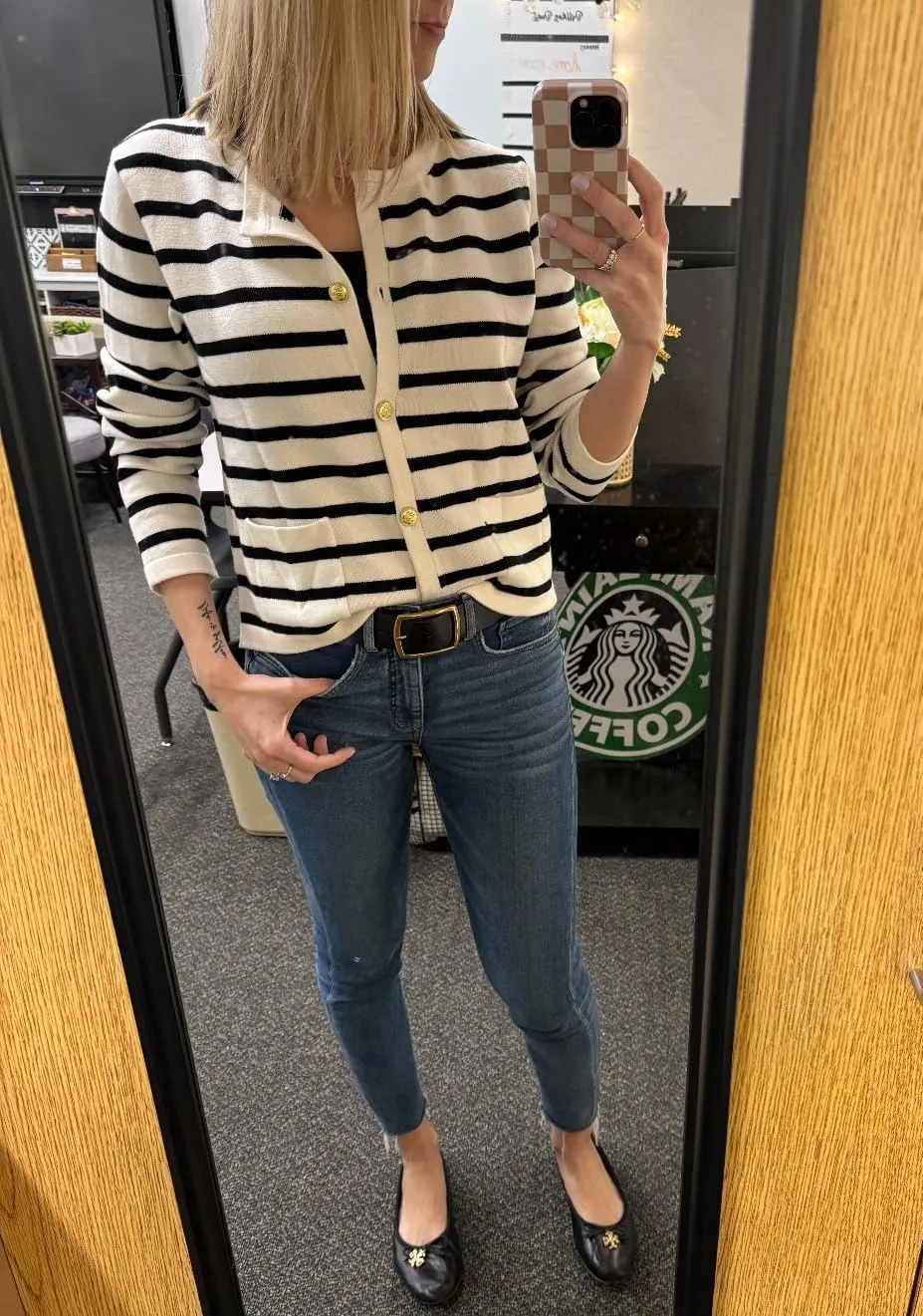 Striped Cardigan Sweaters for Women Long Sleeve Button Fall Trendy Pockets Sweater Jackets Knit Tops Cardigan
