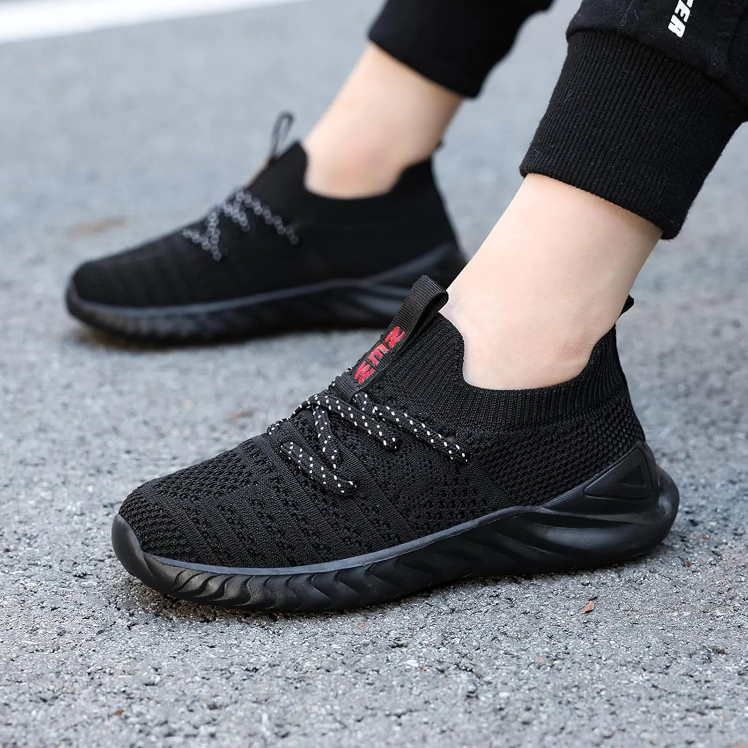 UMANPOO Kids Running Shoes Boys Girls Barefoot Slip On Sneakers Casual Walking Tennis Athletic Gym Sock Shoes Non Slip