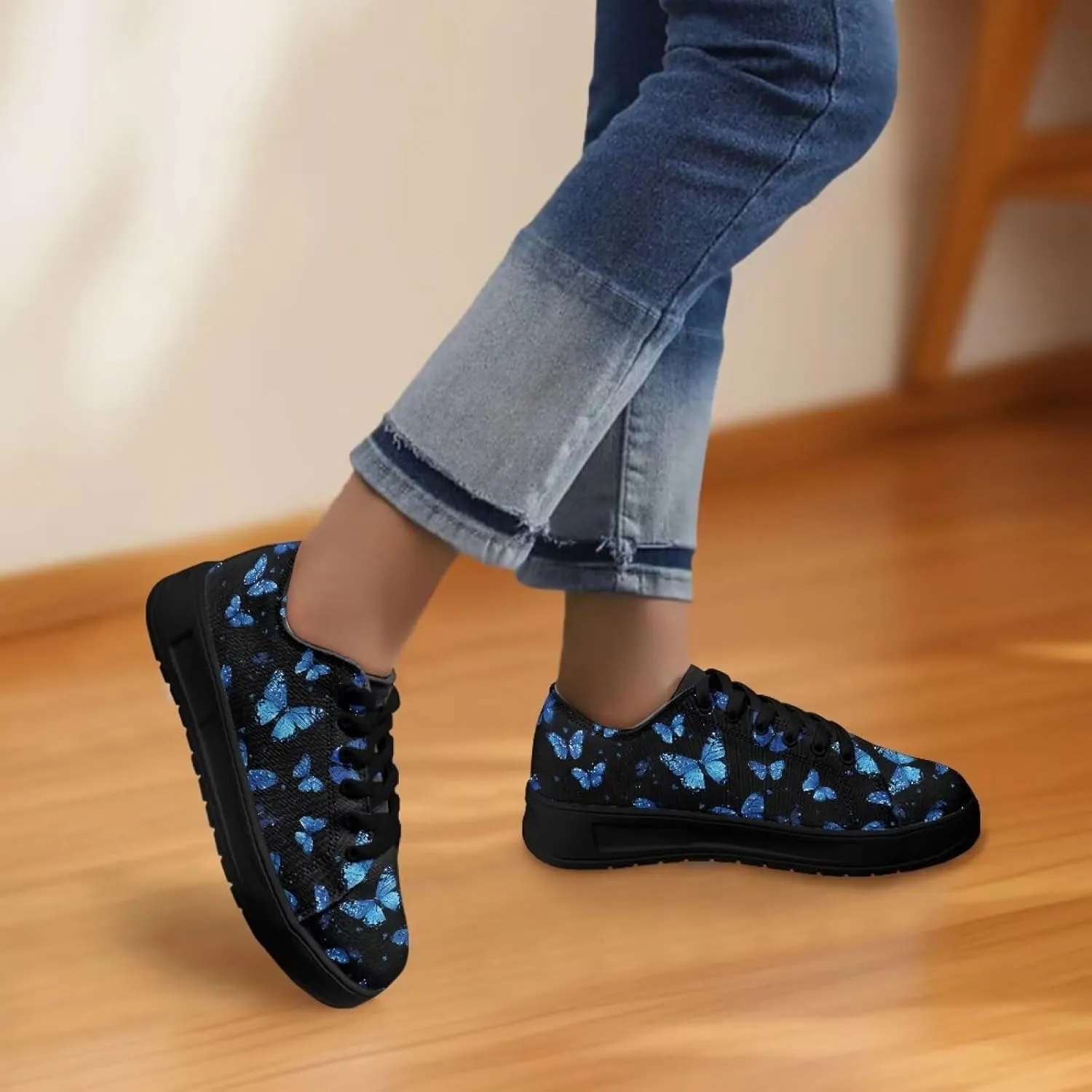 Women's Canvas Sneakers Mesh Lace Up Low Top Sneakers Lightweight Breathable Canvas Tennis Shoes Ladies Running Shoes