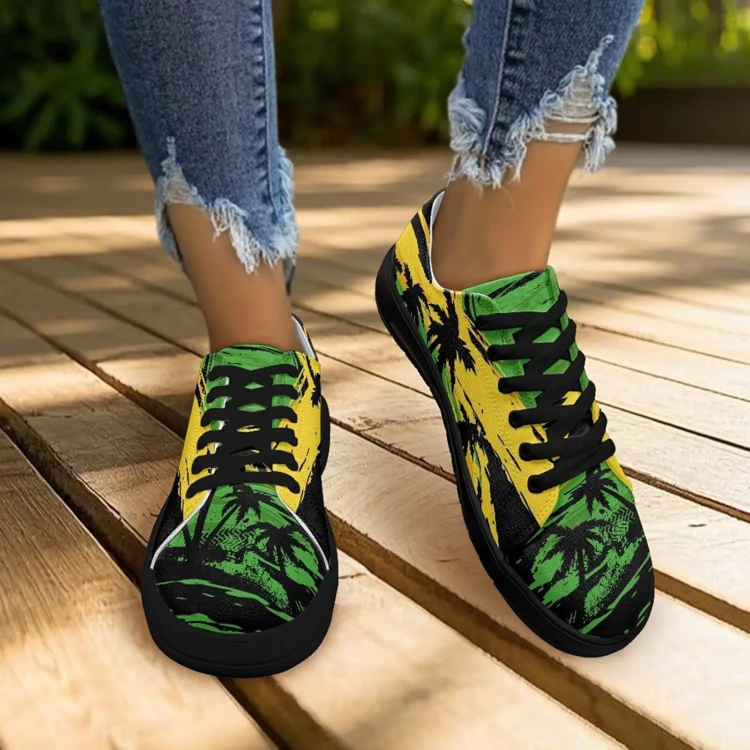 Women's Casual Canvas Sneakers Comfortable Low Top Walking Shoes Classic Lightweight Tennis Shoes Fashion Sneakers