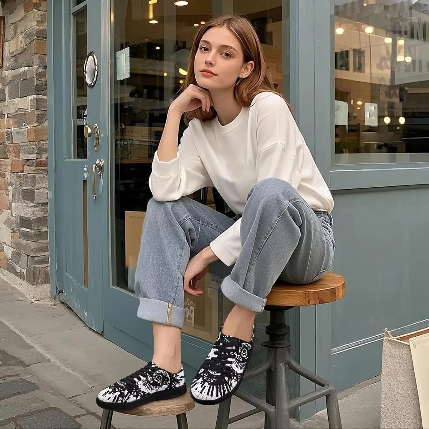 Women's Casual Canvas Sneakers Comfortable Low Top Walking Shoes Classic Lightweight Tennis Shoes Fashion Sneakers