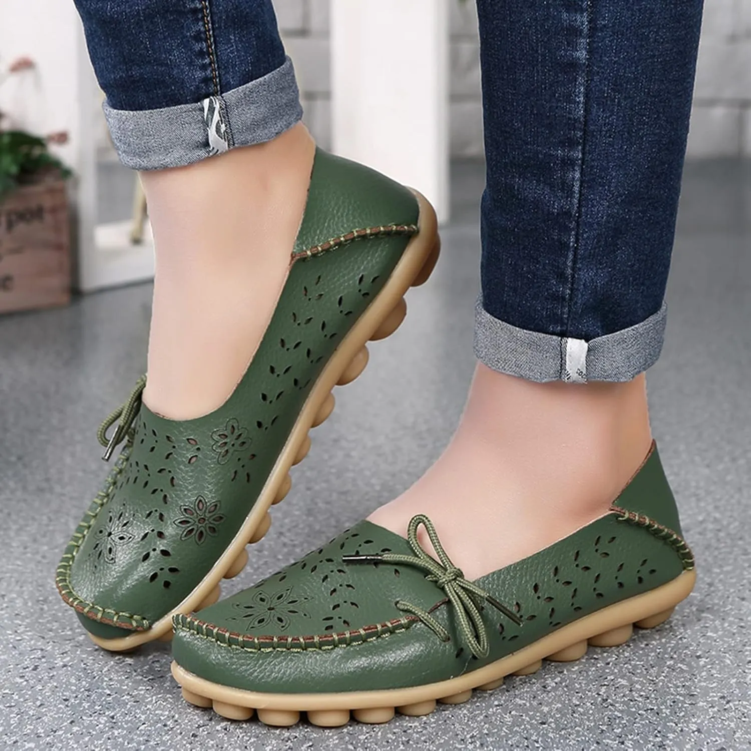Women's Leather Hollow Breathable Slip On Loafers Comfortable Oxford Softsole Outdoor Walking Flats Shoes Driving Working Moccasins Shoes