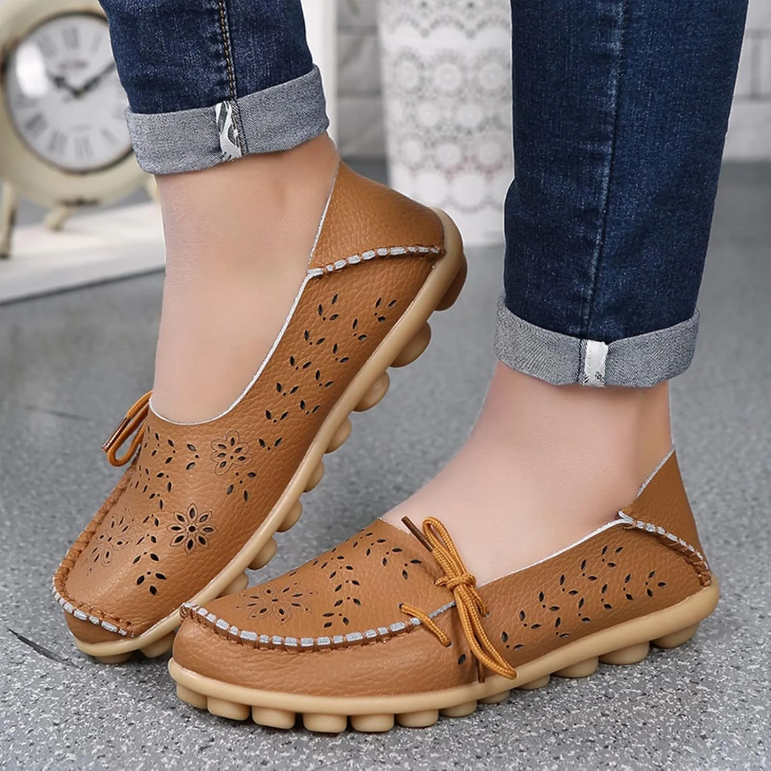 Women's Leather Hollow Breathable Slip On Loafers Comfortable Oxford Softsole Outdoor Walking Flats Shoes Driving Working Moccasins Shoes