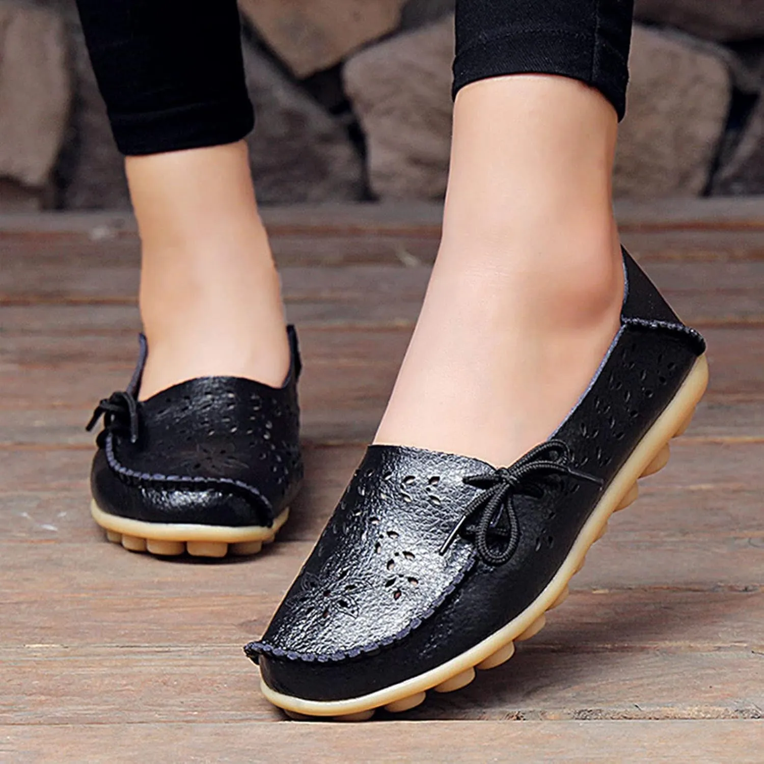 Women's Leather Hollow Breathable Slip On Loafers Comfortable Oxford Softsole Outdoor Walking Flats Shoes Driving Working Moccasins Shoes