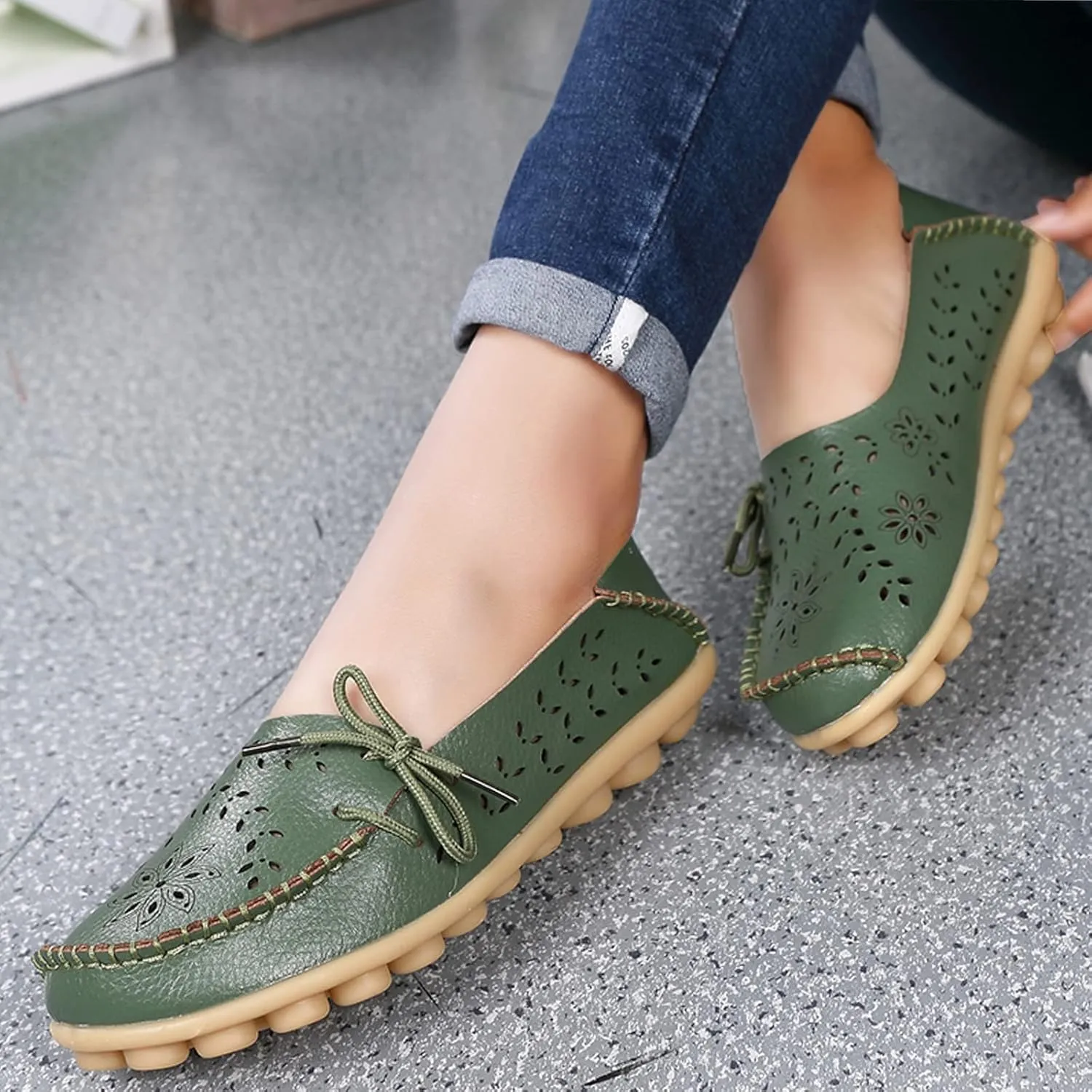 Women's Leather Hollow Breathable Slip On Loafers Comfortable Oxford Softsole Outdoor Walking Flats Shoes Driving Working Moccasins Shoes