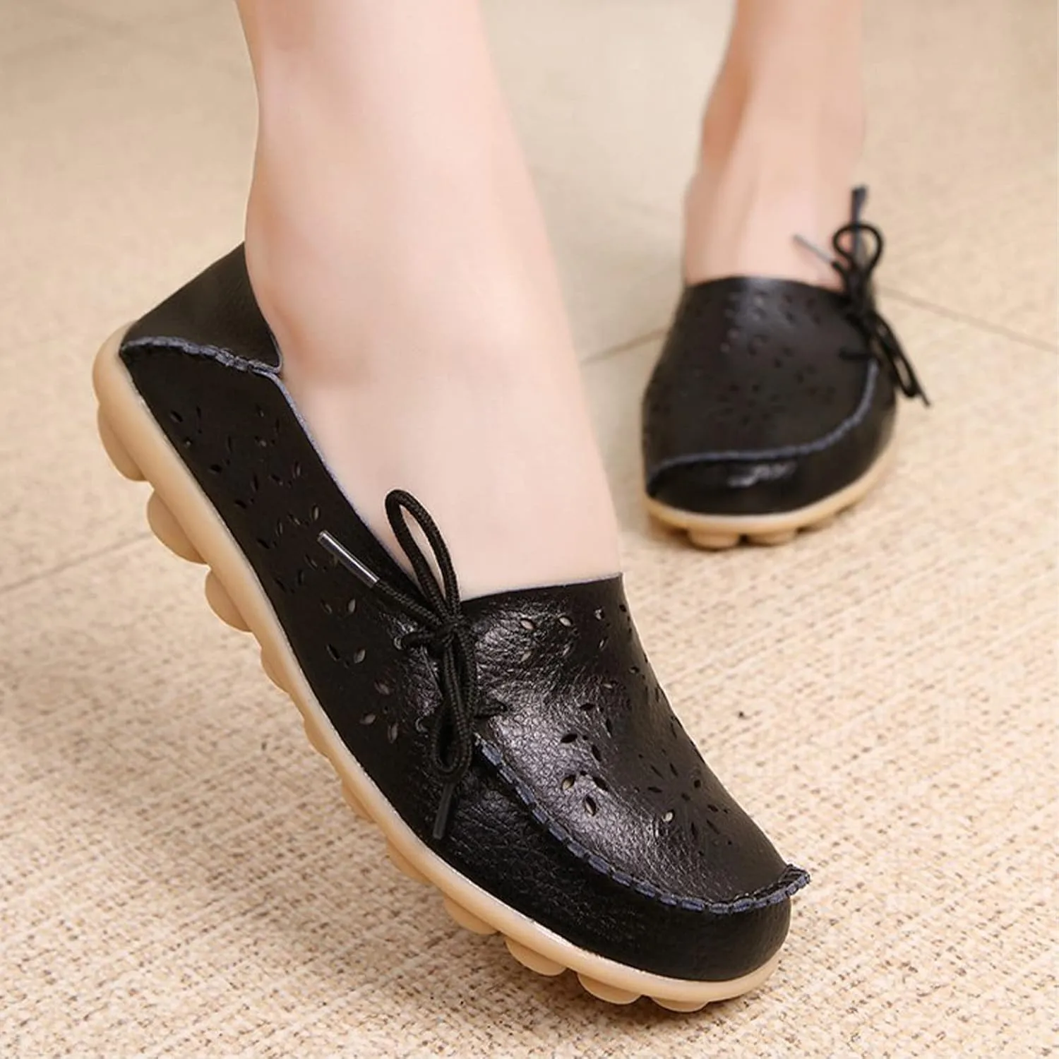 Women's Leather Hollow Breathable Slip On Loafers Comfortable Oxford Softsole Outdoor Walking Flats Shoes Driving Working Moccasins Shoes